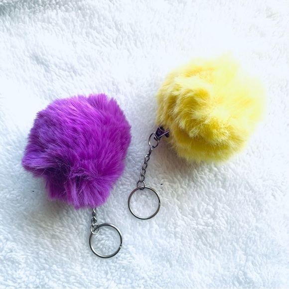 NEW Bath & Body Works Forever Sunshine Body Cream (8 oz) + 2 Pompom Keychains - Picture 5 of 6
